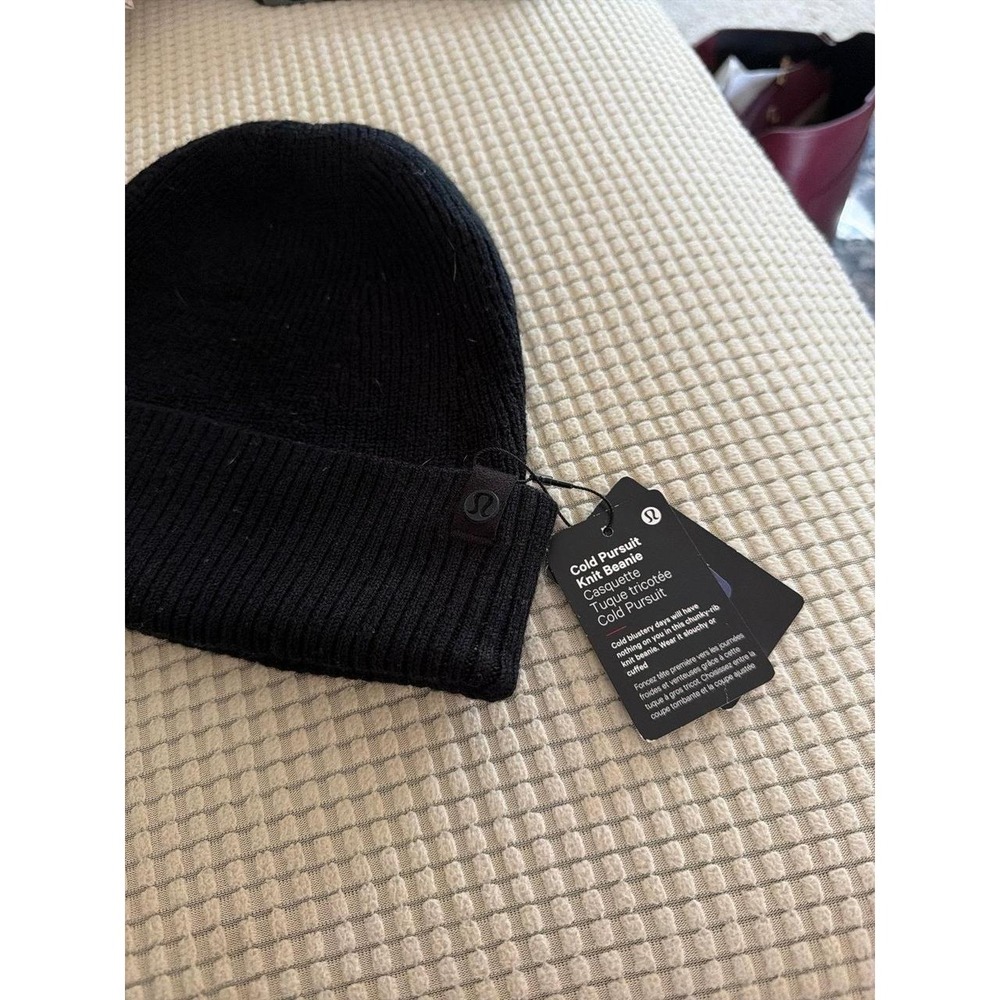 Lululemon Cold Pursuit Knit Beanie black nwt - Picture 2 of 3